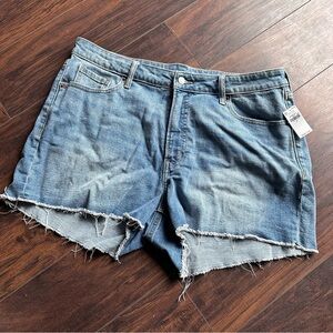 Old Navy High Rise Curvy Straight Cut Off Jean Shorts